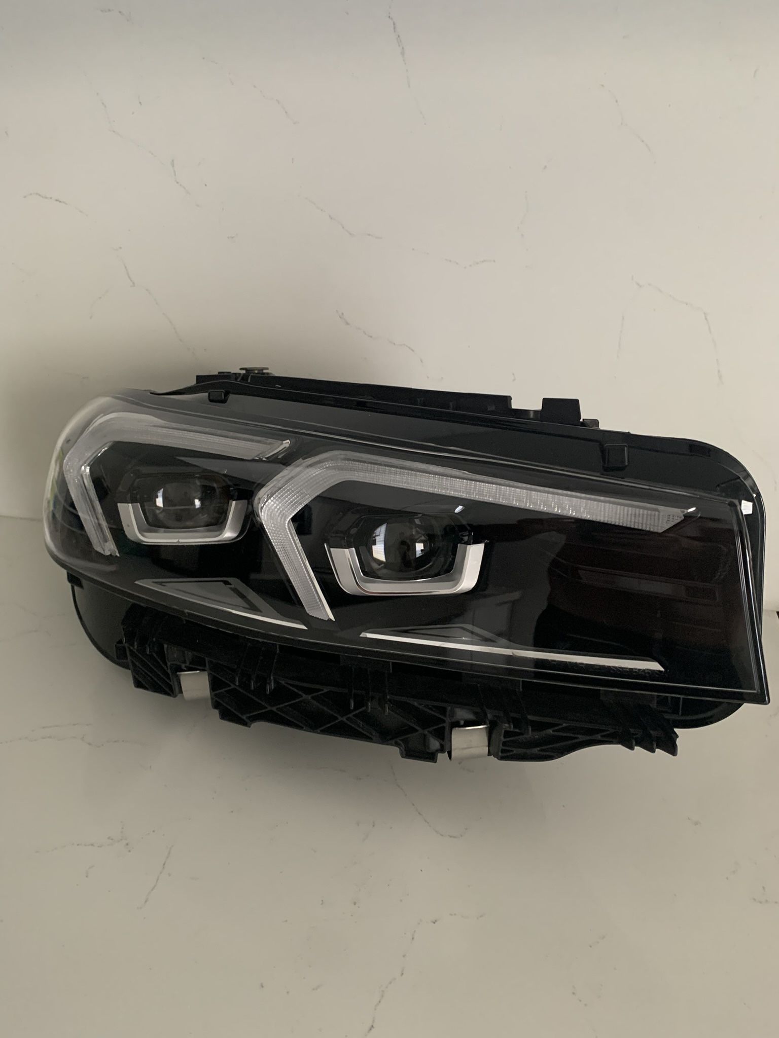 BMW 3 SERIES G20 LCI 330i ORIGINAL CHROME RIGHT PASSENGER LED HEADLIGHT HOUSING 2022/2023/2024