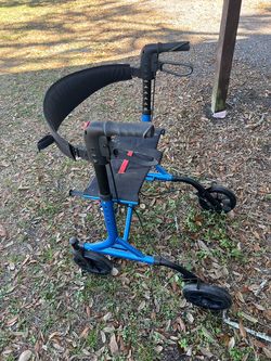 Light weight side fold noyro Walker Mate new condtion $65 each knee walker  padded seat $65