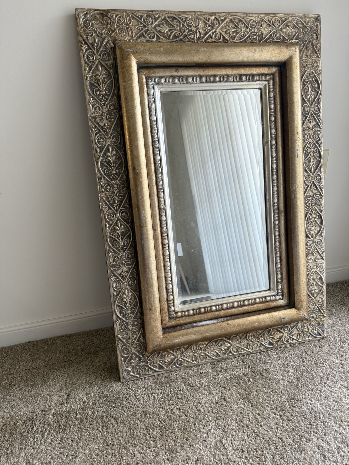 Mirror 