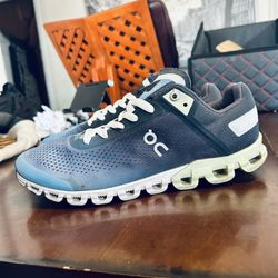 On Cloud Women’s Shoes Size M8