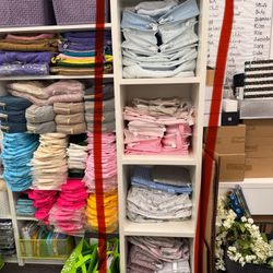 Shelf / cubby unit