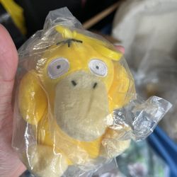 Anime Keychains And Dolls