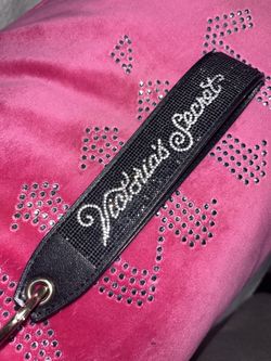 VICTORIA SECRET RHINESTONE KEYCHAIN