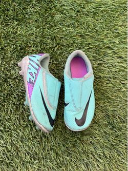 Nike Jr. Mercurial Vapor 15 Club Soccer Cleats Size 11c