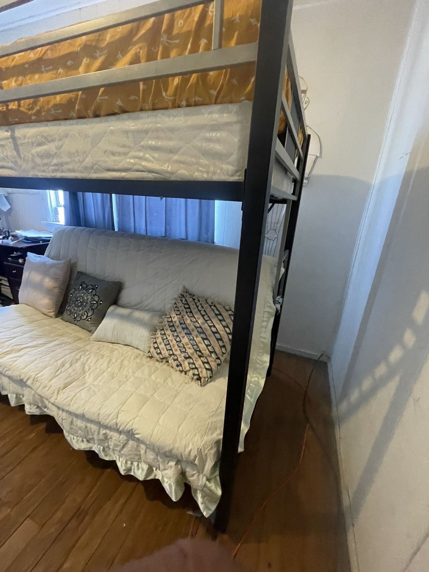 Bunk Bed Twin Over Queen Day Bed