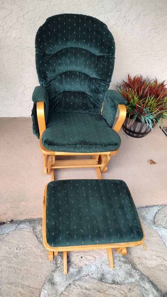 Glider Rocker Chair With Ottoman