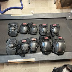 6 SKATE PADS - 1 SET MEDIUM - 1 SET SMALL - 2 ELBOW SMALL