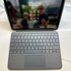Logitech iPad Air Keyboard Case 