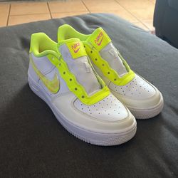 Nike Kids Grade School Air Force 1s LV8 SE