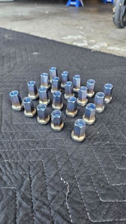 Vaikhari USA Floating Swivel Seat Titanium Lug Nuts (M12x1.5 - Honda / Acura)