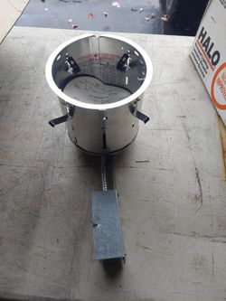 There is 11 brand new reset lighting. $30 for everything.