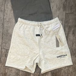 Light Oat Essentials Shorts