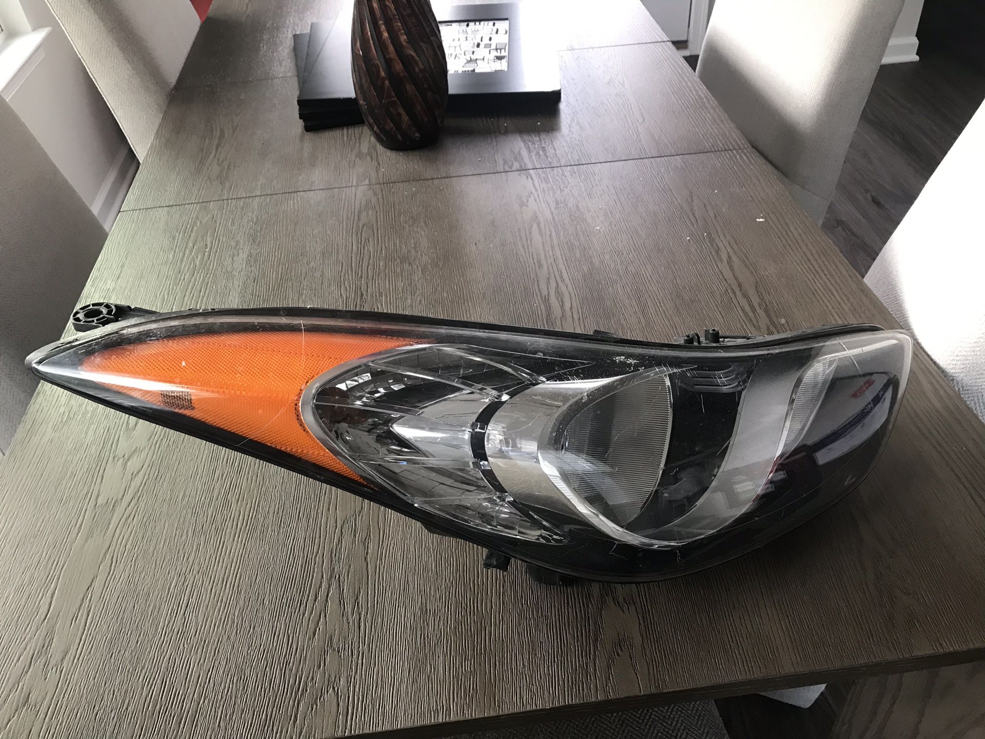 2011-2013 Hyundai Elantra Passenger Side Light OEM