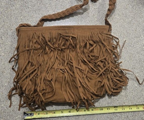 Brand New Woman Over Shoulder Western Style Tassle Faux Leather Purse Light Brow