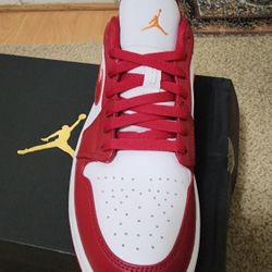 Air Jordan 1 Low Cardinal Red