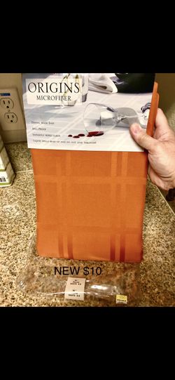 90” Round Tablecloths 