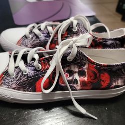 Skull And Roses Tennis Shoes