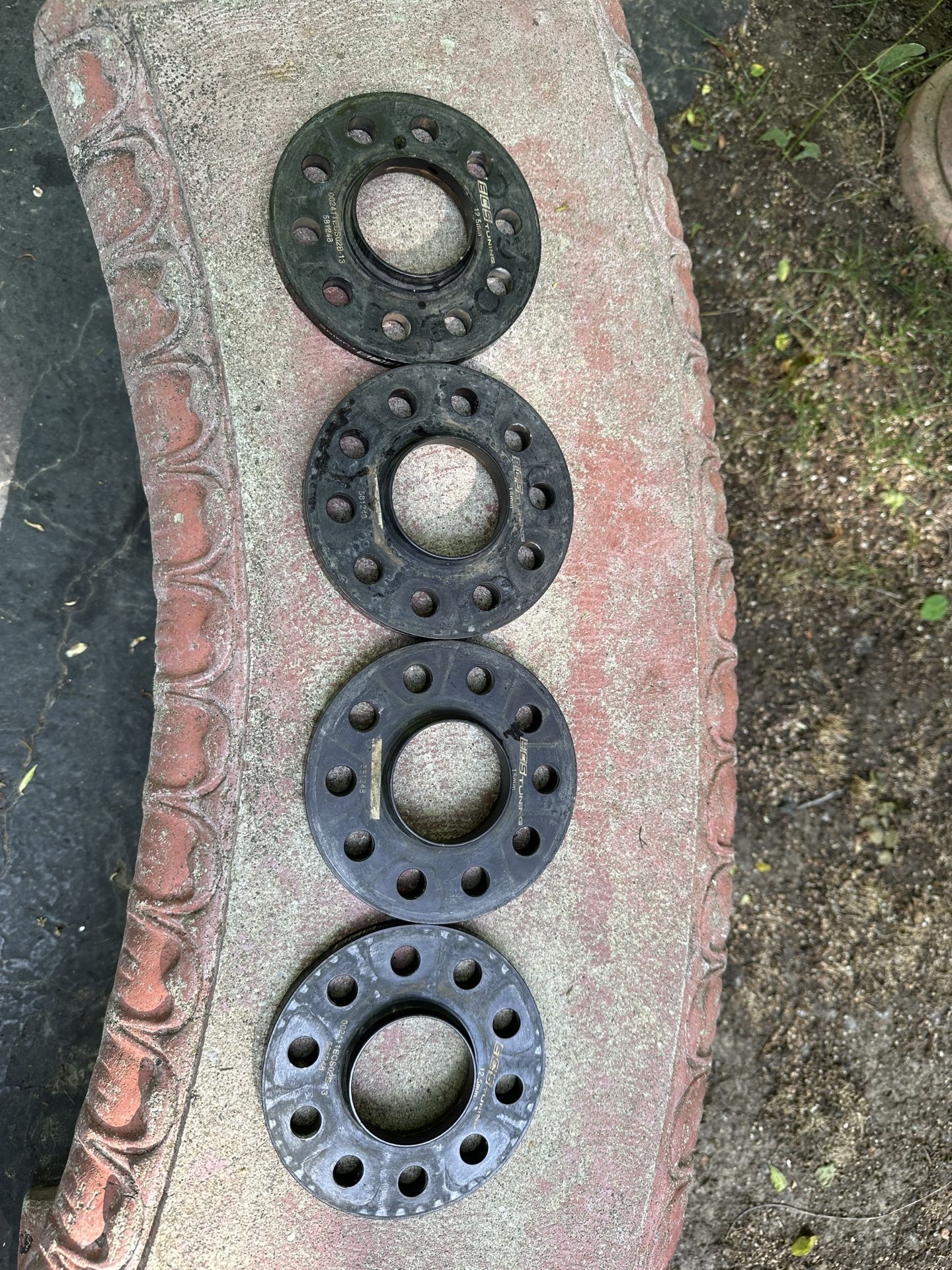 5x112 12.5mm and 15mm ECS Tuning wheel spacers with bolts