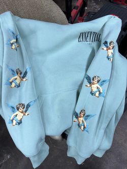 XL Essentials sweater