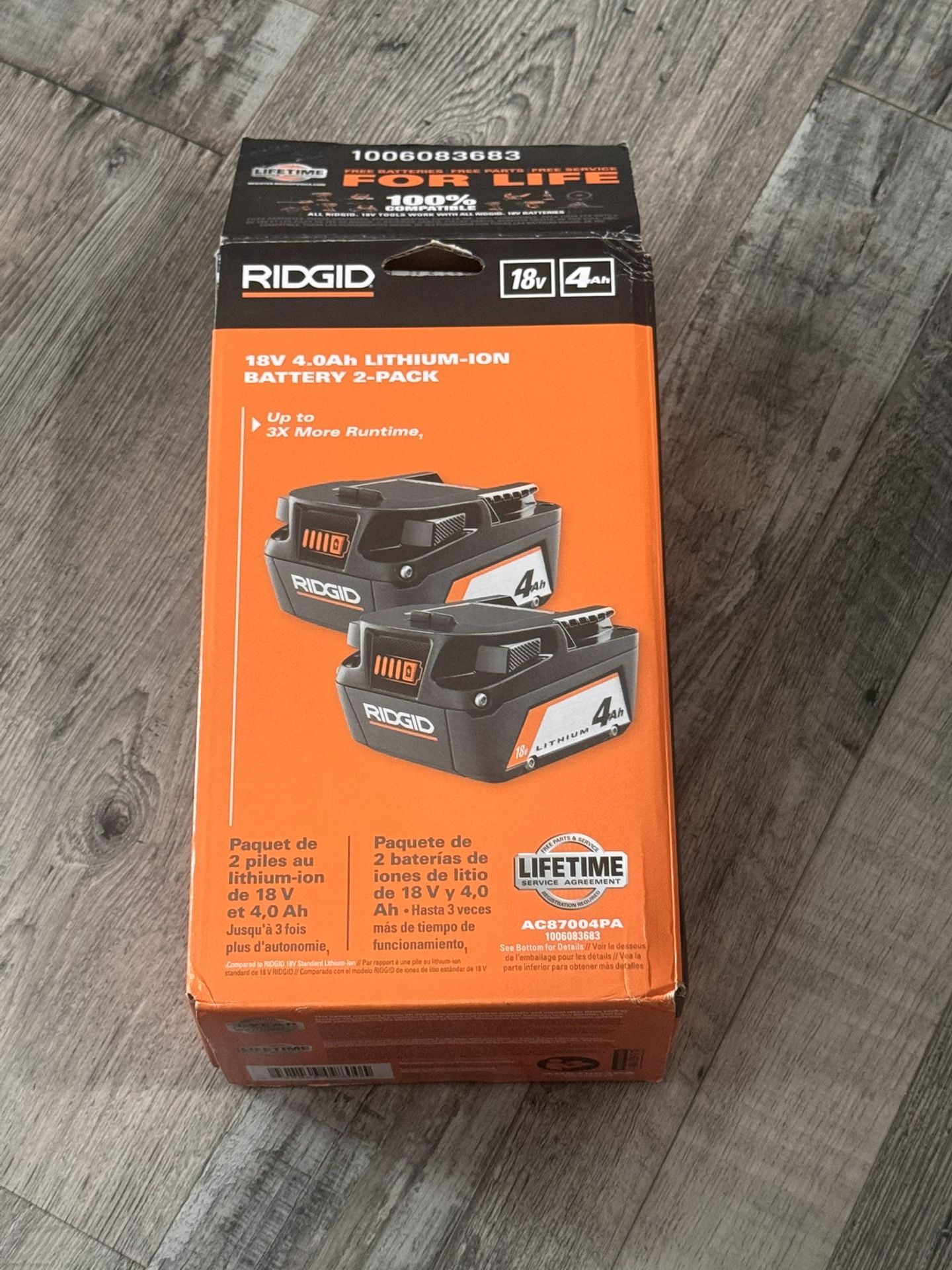 Ridgid 2 Batteries And Charger New