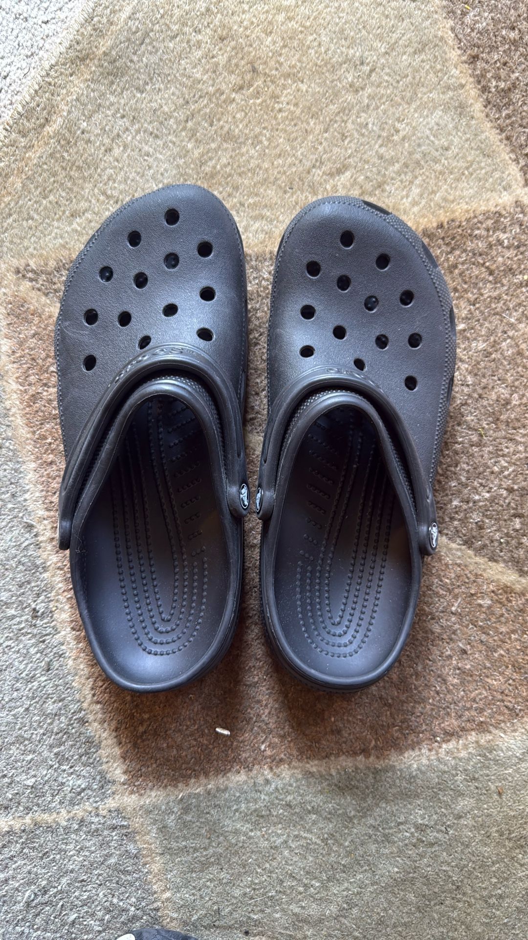 Crocs. Unisex Size M9/ W11BRAND NEW