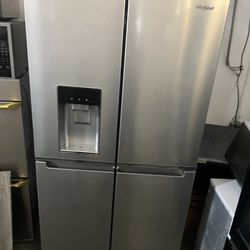 Whirlpool refrigerator  counter depth 4dr