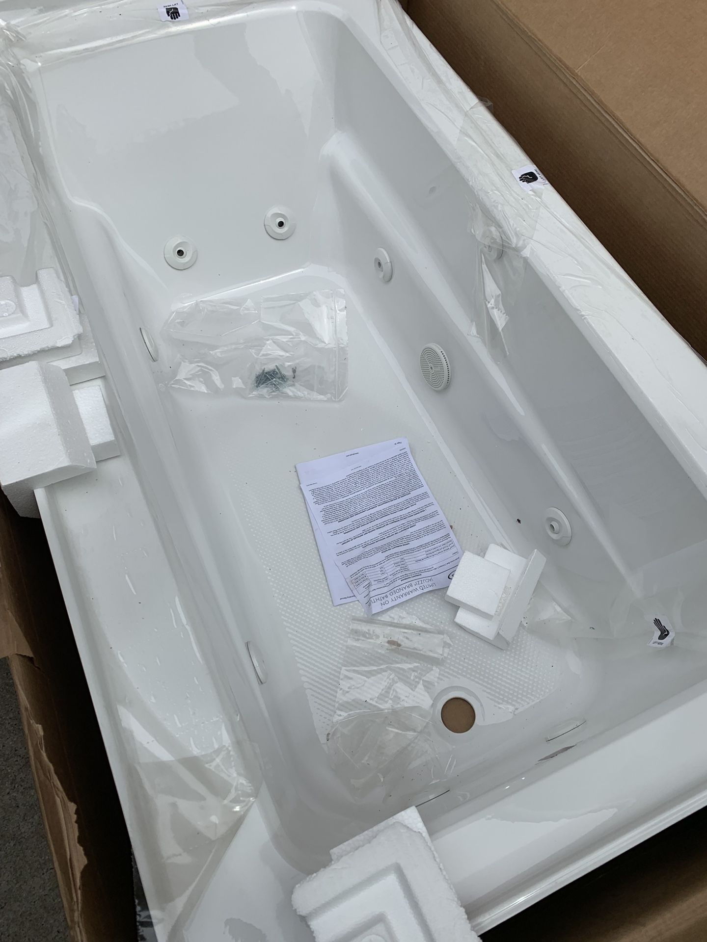 Jacuzzi Primo 60-in White Acrylic Rectangular Left-Hand Drain Alcove Whirlpool Bathtub Item # 912829 Model # N1S6032WLR1XXW