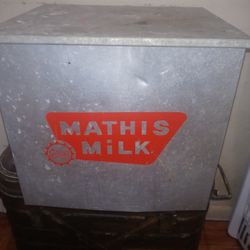 MATHIS MILK CRATE 