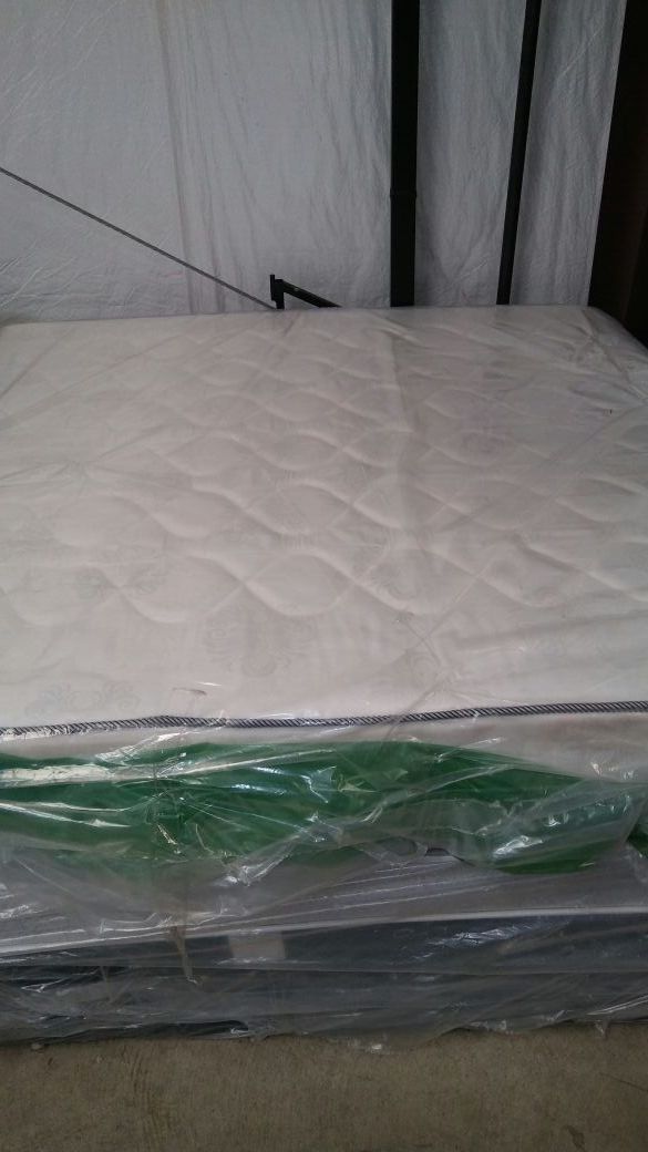 Beauty rest Firm King Set
