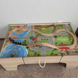 Toddler / Child Train Table With Lots Of Track Train Cars