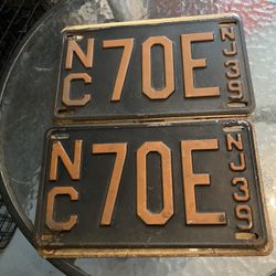 1939 Vintage License Plate Set