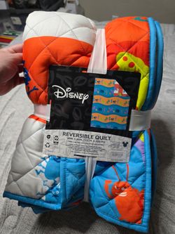 Brand New Disney A Bugs Life Reversible Quilt 60" x 80"