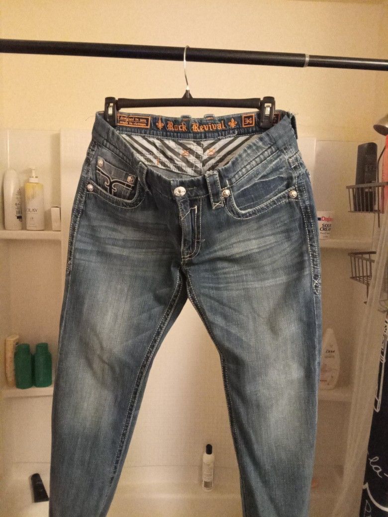 Men's Used Rock Revival Jeans Sz 34x30 But They Fit In Waist Like A 36 Or 37 .. Pickup Only.