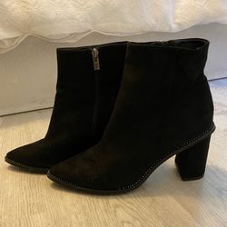 Black pointed toe booties