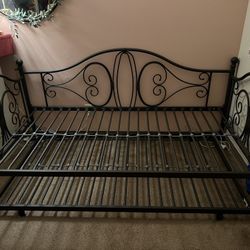 Trundle Day Bed 