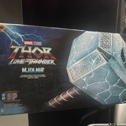 Legends Mjolnir