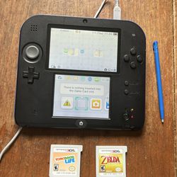 Black/blue 2DS With Charger/ Stylist/ 2 Games