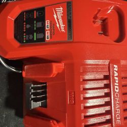 Milwaukee Rapid Charger M18 And M12 