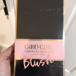 Good Girl Carolina Herrera Blush