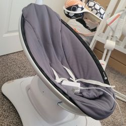 4 MOMS Swing 