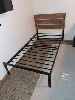 Twin bed