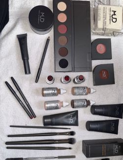 MUD Makeup Kit