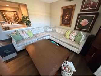 Sectional sleeper sofa excellent condition