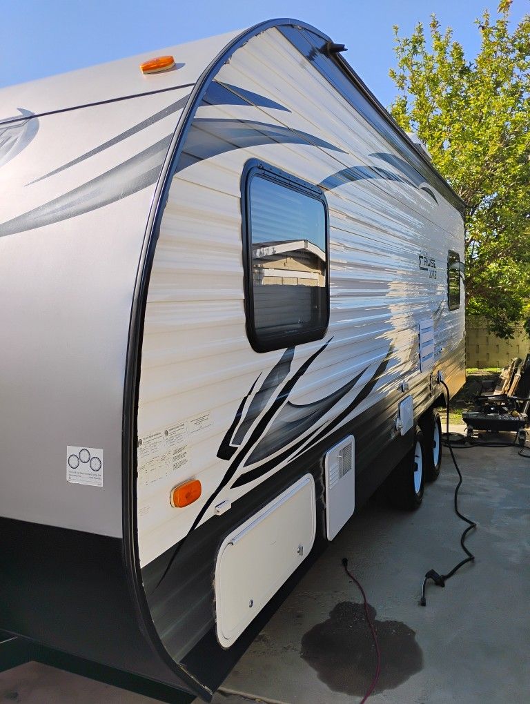 One Owner 20 16 Salem 20 Ft Travel Trailer