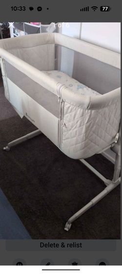 Baby Bedside Bassinet Co-Sleeper with Wheels