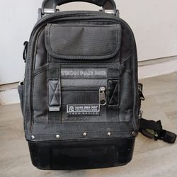 13 in 36-Pkt Orig inal Nylon Bag/Tote Padded Handle Zippered Top Shatterproof Waterproof Weatherproof Laptop Compartment