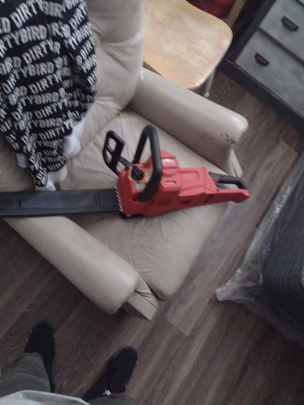 Saw