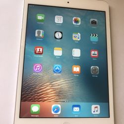 Apple iPad Mini 32GB WiFi Tablet 7.9”