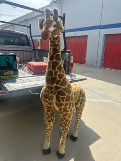Stuffed animal - Giraffe