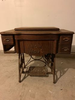 1910 New Home Antique Treadle Sewing Machine Cabinet